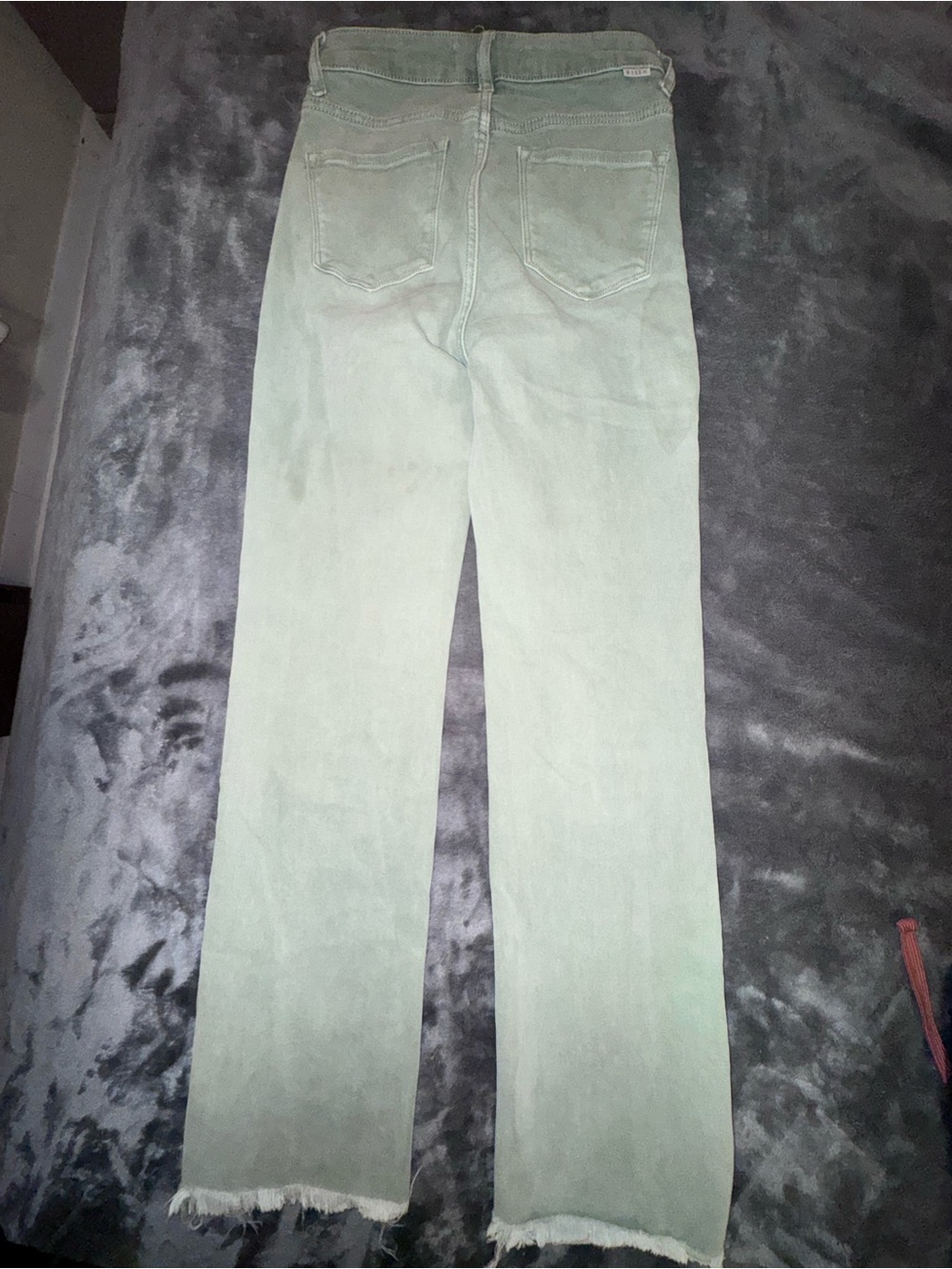 High-Rise Light Green Straight-Leg Women’s Jeans with Frayed Hem